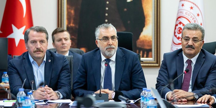 Bakan Işıkhan ‘toplu sözleşme’ görüşmelerine katıldı