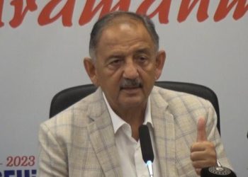 Bakan Özhaseki açıkladı: Orta hasarlı binaların tamamı yıkılacak