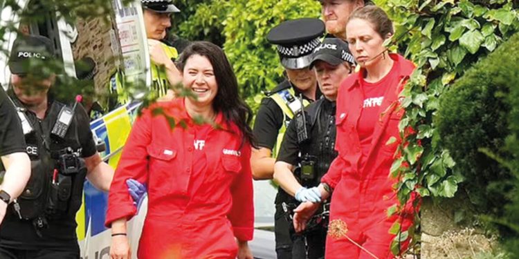 Başbakanın konutunu paketleyen eylemcilere 18 saat gözaltı