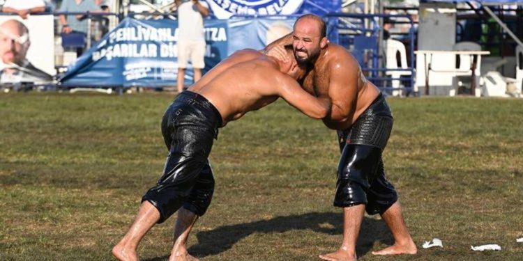 Başpehlivan Serhat Gökmen oldu