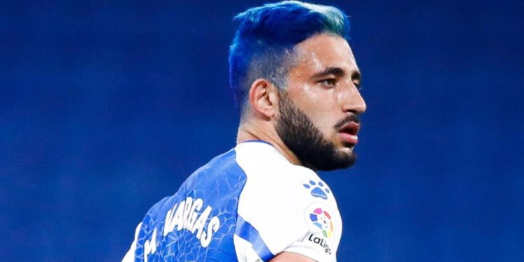 Beşiktaş’ın transfer listesindeki birinci üç isim: Matias Vargas, Alex OxladeChamberlain, Nicolas Pepe