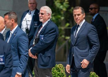 Biden’ın oğlu Hunter Biden’ın Rus, Kazak ve Ukraynalı oligarklardan aldığı ödemelerin evrakları yayınlandı