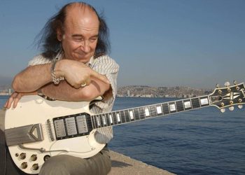 Bir vakitler plağını 300 kişi satın almıştı… Sonra milyonların sevgilisi oldu