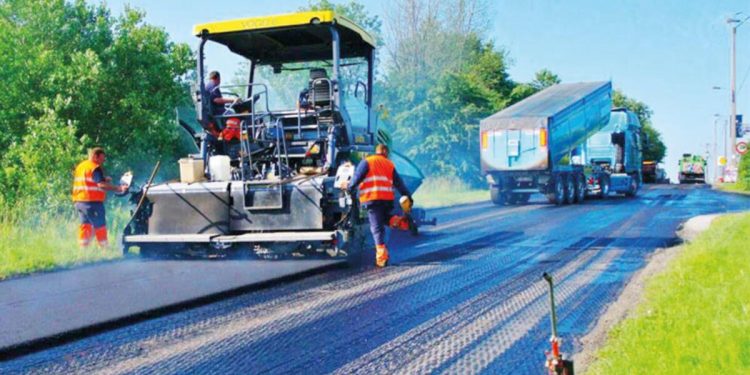 BM askeri Türk polisinin önünden çekildi: Kıbrıs’ta ‘yola’ devam