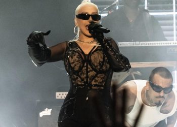 Christina Aguilera’dan Antalya’da milyonluk gösteri