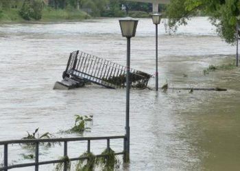 Çin’de kasırga felaketi:11 meyyit, 27 kayıp