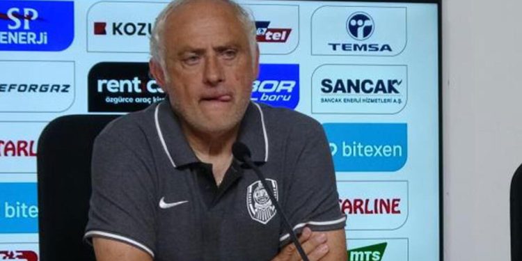 Cluj hocası Mandorlini: Dikkatsizlikten çeşidi kaybettik