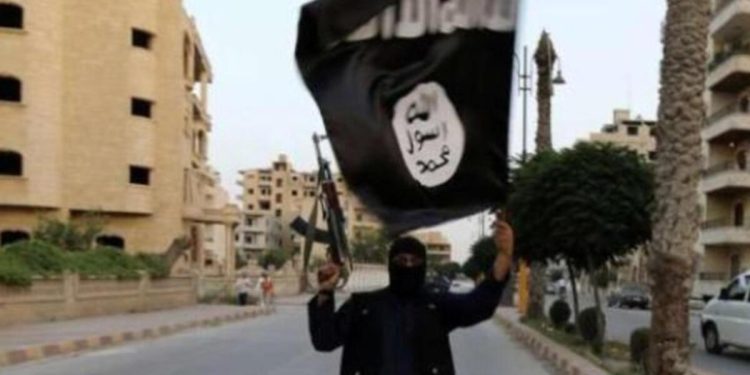 DEAŞ, Suriye ordusuna ilişkin otobüse saldırdı: 23 Suriyeli asker öldü