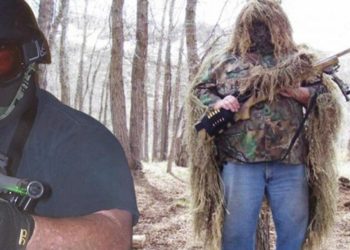 Dünyanın konuştuğu FBI baskını! Öldürülen adamın komşuları: Hasta oğluna bakan zararsız bir adamdı…