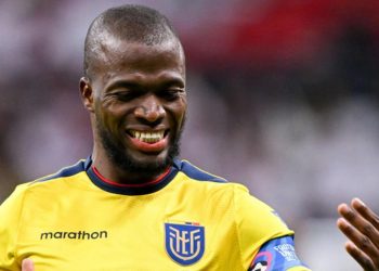 Enner Valencia, Fenerbahçe’deki günlerini mumla arıyor