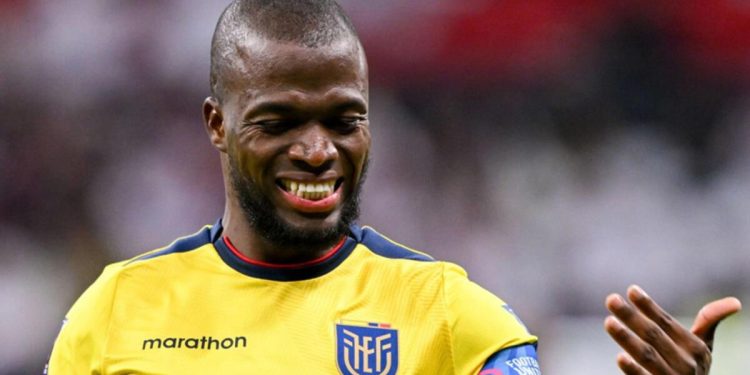 Enner Valencia, Fenerbahçe’deki günlerini mumla arıyor