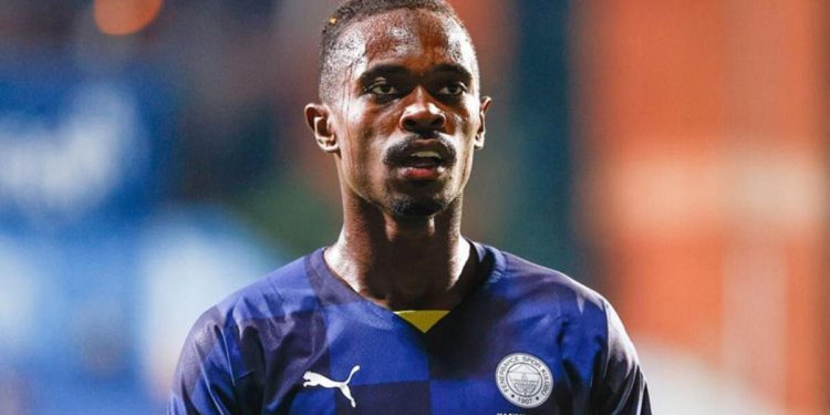 Fenerbahçe’de yabancı sorunu! En az 2 ayrılık ve Ekambi’de son durum…