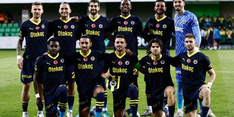 Fenerbahçe’nin UEFA listesinde değişiklik!