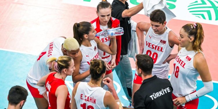 Filenin Sultanları hazırlık maçında kaybetti