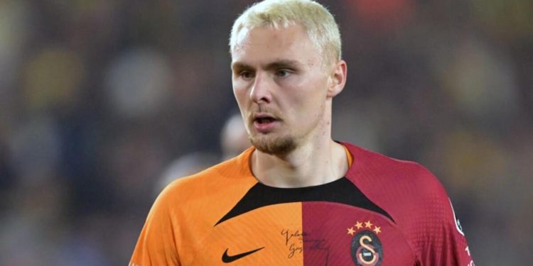 Galatasaray’ın Danimarkalı yıldızı Victor Nelsson’a Premier Lig takımı talip oldu! Görüşmeler sürüyor