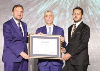 Genç teşebbüsçüler ödüllendirildi