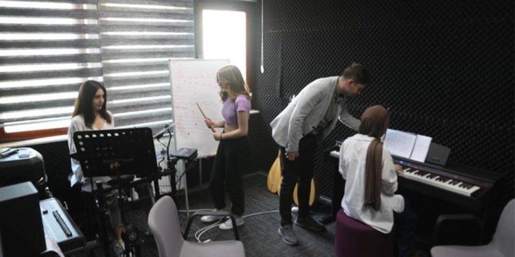 Gençlerin buluşma adresi: GSB Gençlik Merkezleri