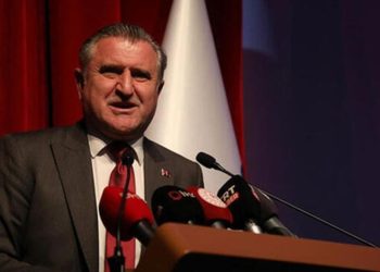 Gençlik ve Spor Bakanı Osman Aşkın Bak: Spor altyapısı güçlü bir Türkiye geliyor