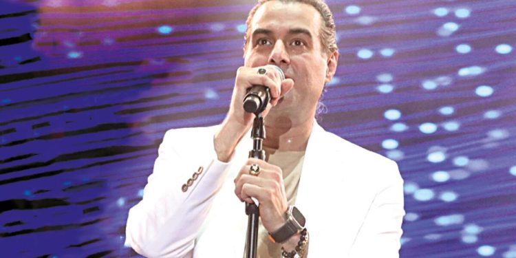 Haktan’dan Kuruçeşme’de arabesk rüzgârı