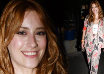 Hazal Kaya doğum kilolarını verdi!