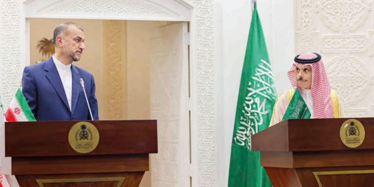 İranlı bakan Suudi Arabistan’da