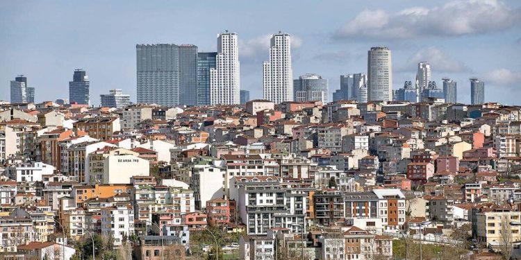 İstanbul’a özel sarsıntı yasası geliyor… Bakan Özhaseki açıkladı: 600 bin konut yerle yeksan olur