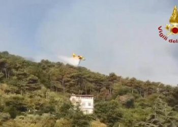 İtalya’da iki bölgede orman yangını