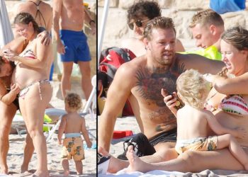 Kalabalık aile tatilde: Doğmamış bebeğe öpücük