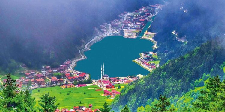 Karadeniz turizmle ısınıyor… Kültürel ve doğal mirasıyla bilhassa Ortadoğulu turistlerin gözdesi pozisyonunda