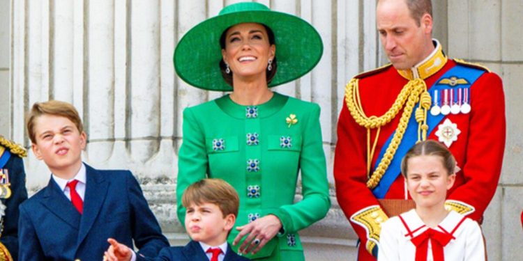 Keyifli aileye ayrıcalık yok: Özel günlerde birlikte yemek yemeleri yasak!