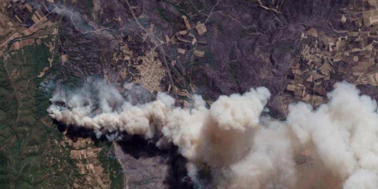 Komşudaki facia uzaydan görüntülendi