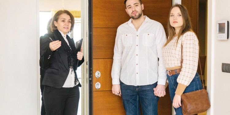 Konut gösterme hengamesi büyüdü! Kiracılar satışa çıkan konutları müşterilere göstermek istemiyor