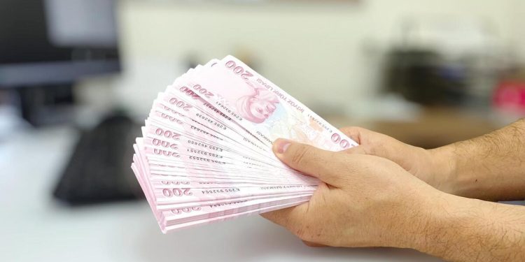 Mevduat faizinde düşüş sürüyor