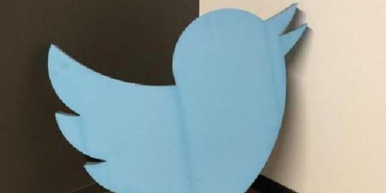 Musk, Twitter’ın eşyalarını açık artırmaya çıkarıyor