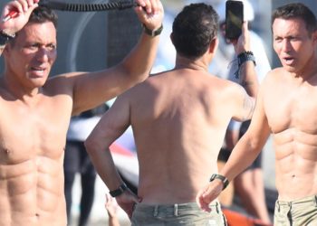 Mustafa Sandal’dan kas şov!