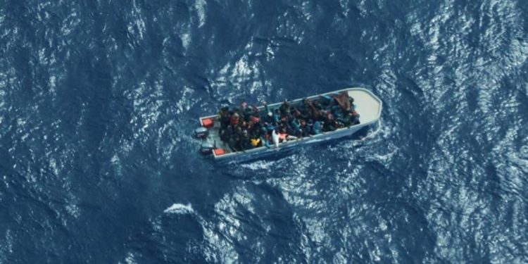 Myanmar’da Müslümanları taşıyan tekne battı: 17 meyyit, 33 kayıp