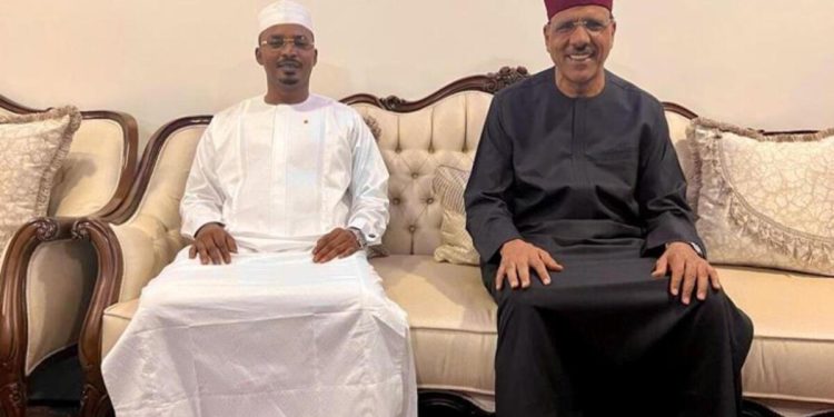 Nijer’in devrik başkanı Bazoum birinci kere görüntülendi