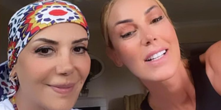 O kelamlar akrabalık münasebetlerini bitirmişti… Petek Dinçöz ve Tanyeli yıllar sonra bir ortaya geldi!