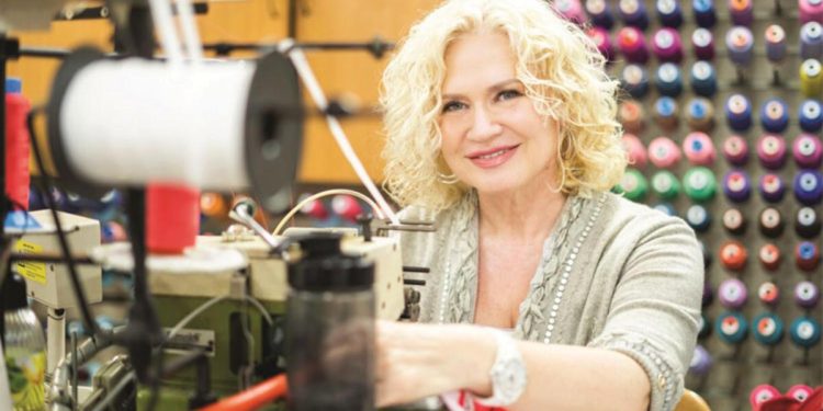 Pet şişe kıyıda mayo olarak daha hoş