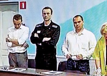 Rus muhalif Navalni’ye 19 yıl mahpus daha