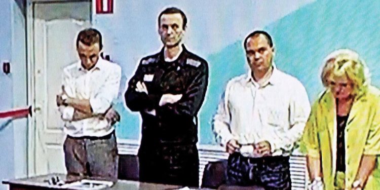 Rus muhalif Navalni’ye 19 yıl mahpus daha