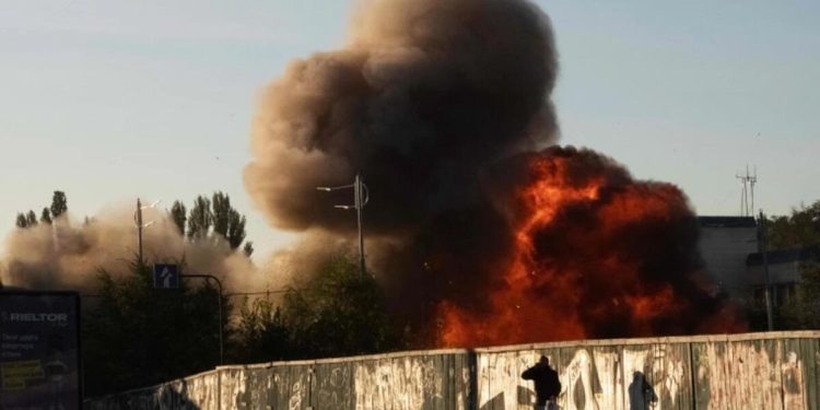 Rusya’da İHA atakları… İki havalimanında uçuşlar kısa müddetliğine askıya alındı