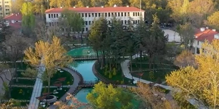 Saraçoğlu Mahallesi yenilendi