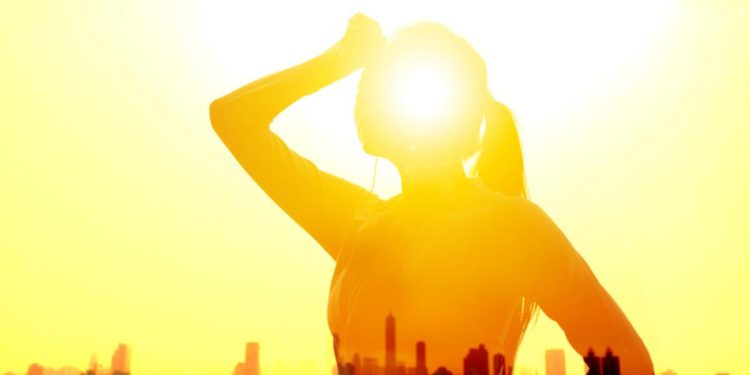 Sıcak havada sıhhati korumak için günde 2,5 litre uyarısı! Sıcak çarpması, beyin kanaması, kalp krizi riskine karşı uzmanlardan ihtarlar