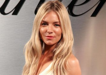 Sienna Miller’dan dönerli patlıcan böreğine tam not