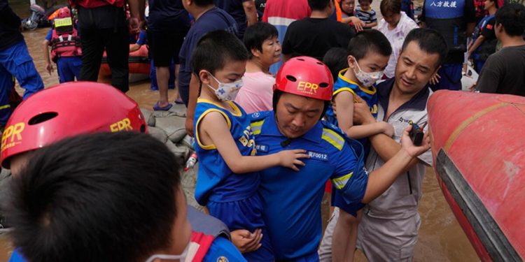 Son 140 yılın en şiddetli yağışı! Çin alarmda…