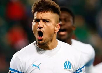 Son dakika: Fenerbahçe’de karar haftası! Kaleci, 6 numara ve kanat forvet transferleri kısa müddet içinde açıklanacak