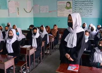 Taliban’dan kız çocukları için reaksiyon çekecek karar
