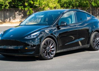 Tesla payları süratli geriledi