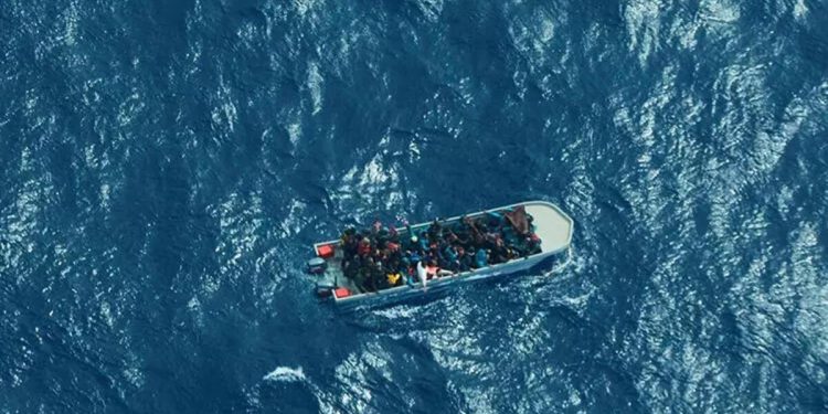 Tunus’ta göçmen teknesi battı: 11 meyyit, 42 kişi aranıyor…